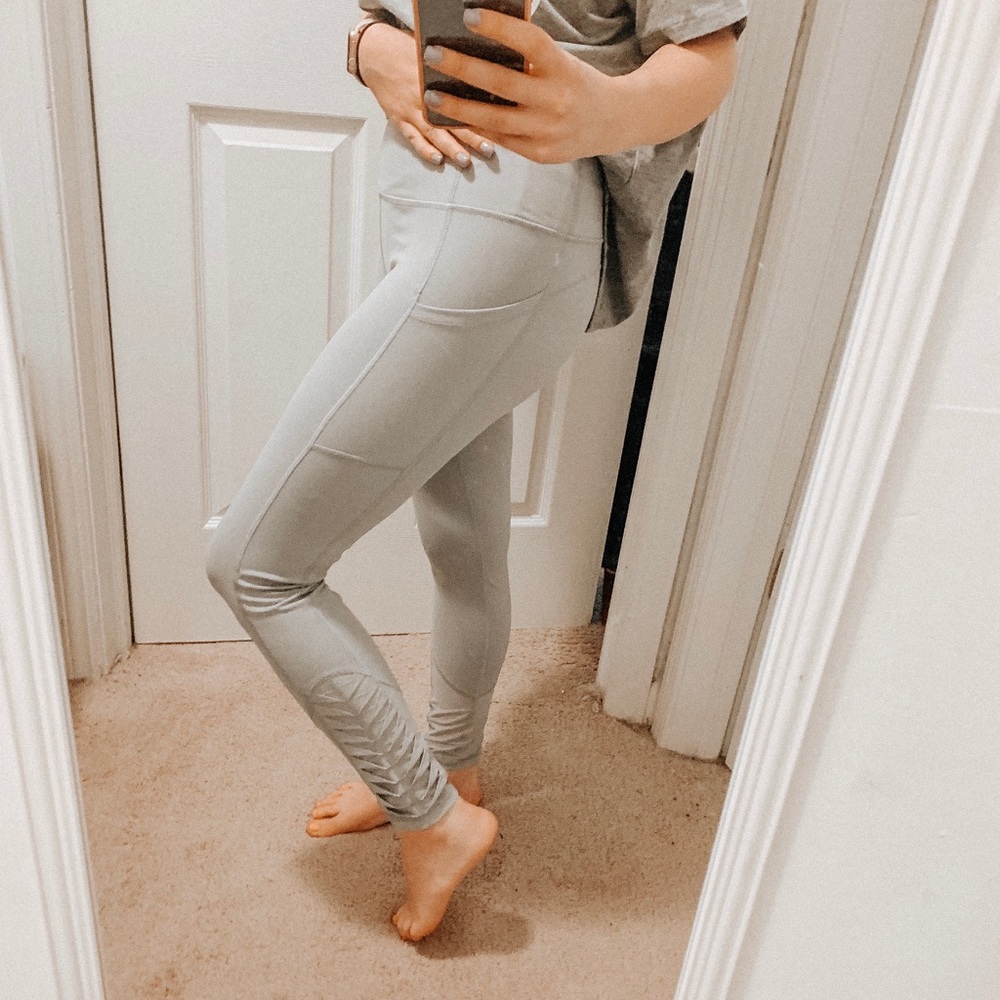 Victoria’s Secret knockout leggings